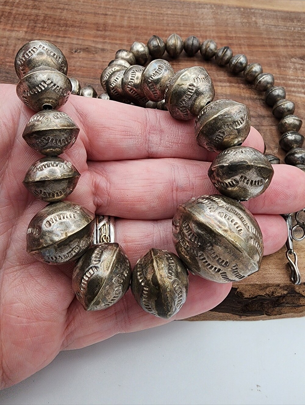 Vintage Native American Sterling Pearl Beaded Necklace Joe Tortalita Kewa - Picture 4 of 11